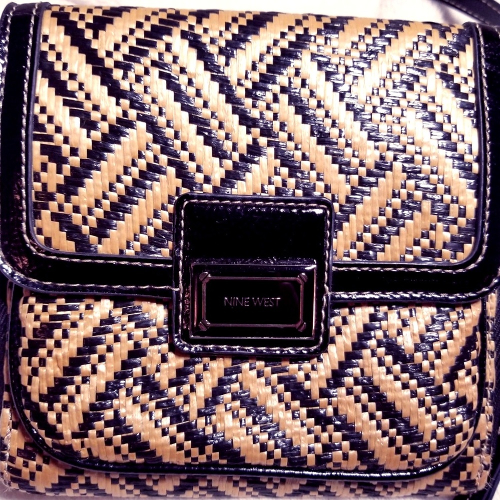 Nine West Cross Body Purse, EXCELLENT condition!